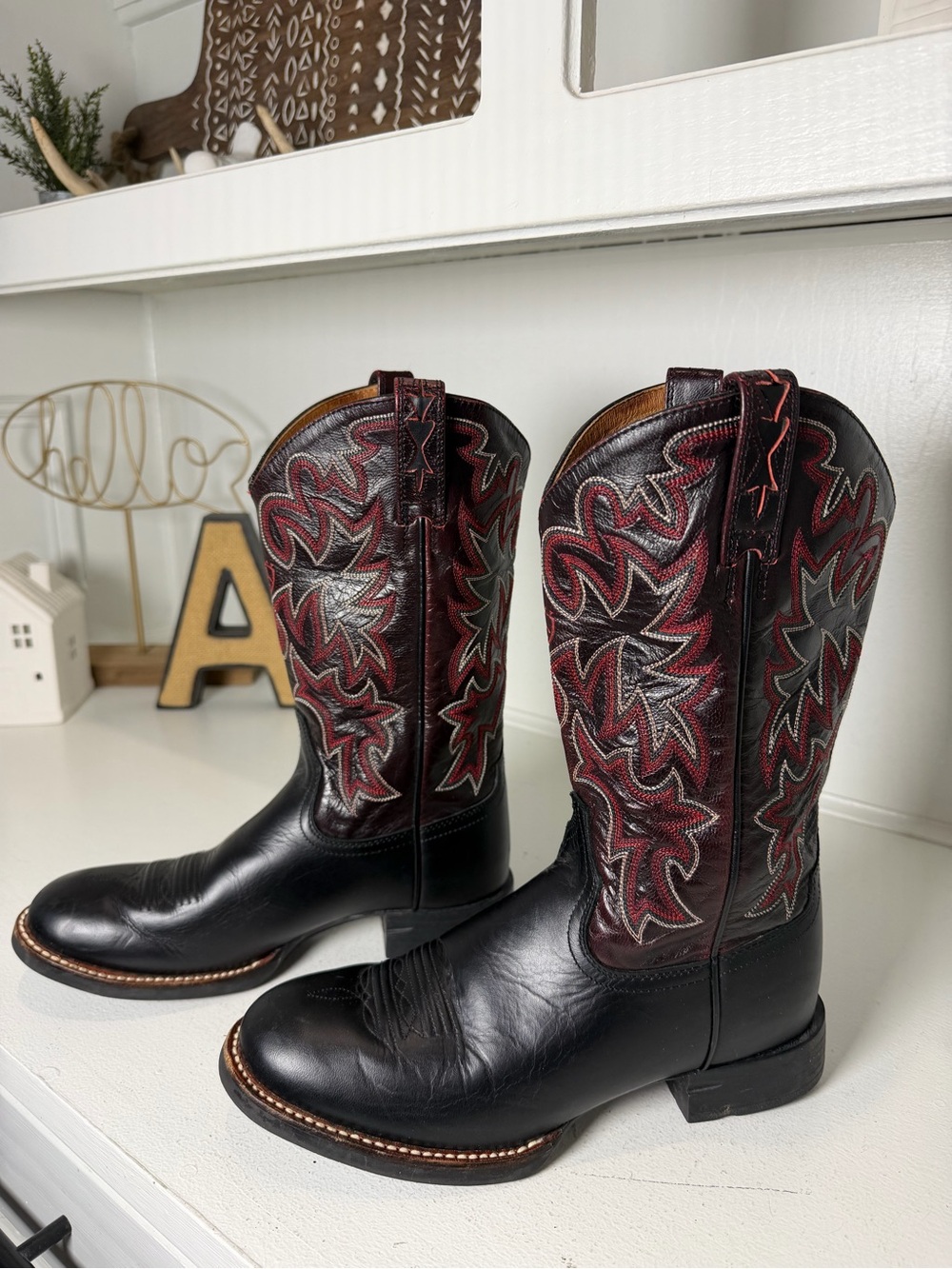 Ariat Womens 6 Black Leather Red Embroidered Square Toe Cowboy Boots Western